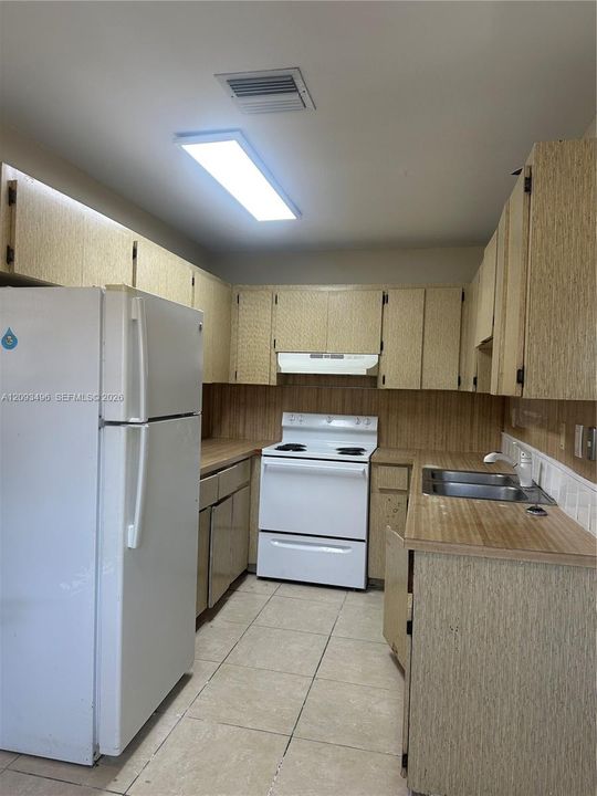 For Sale: $914,900 (0 beds, 0 baths, 2256 Square Feet)