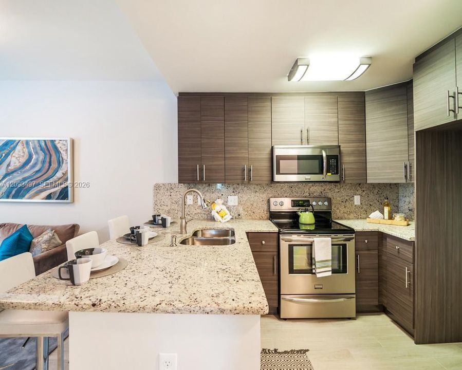 For Rent: $2,200 (2 beds, 2 baths, 750 Square Feet)