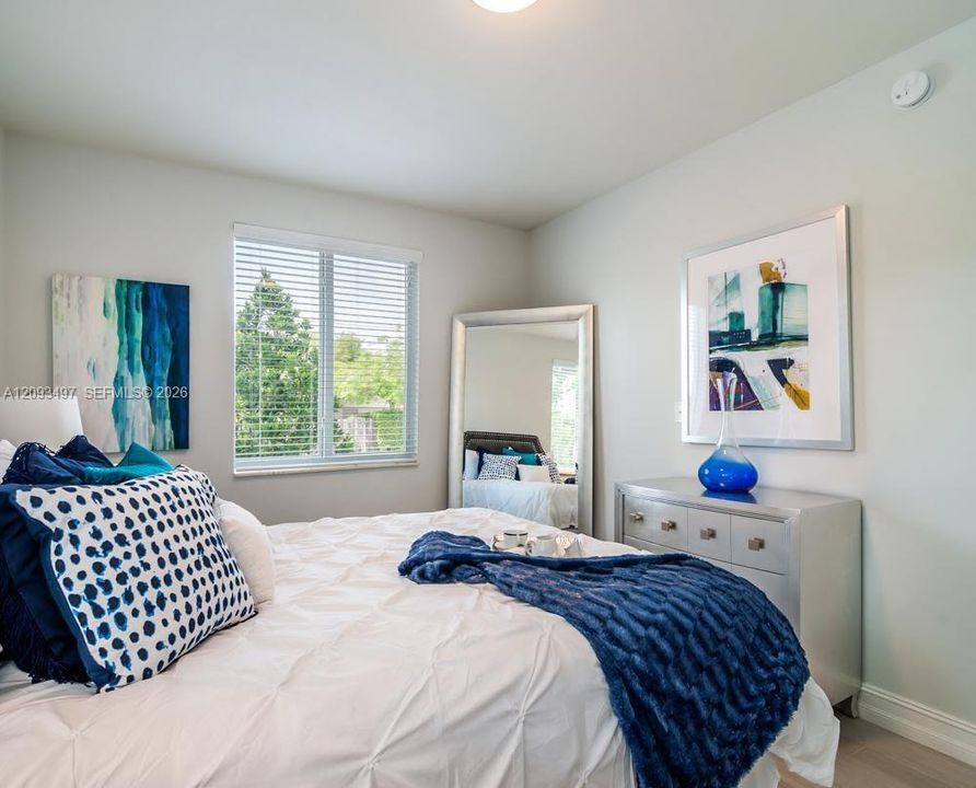 For Rent: $2,200 (2 beds, 2 baths, 750 Square Feet)