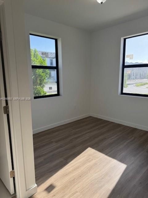 В аренду: $2,795 (4 спален, 3 ванн, 1374 Квадратных фут)