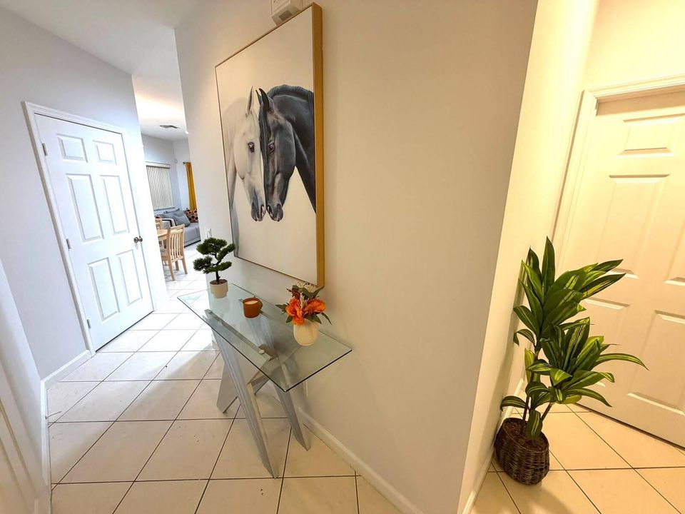 8000 Carnoustie Pl side A