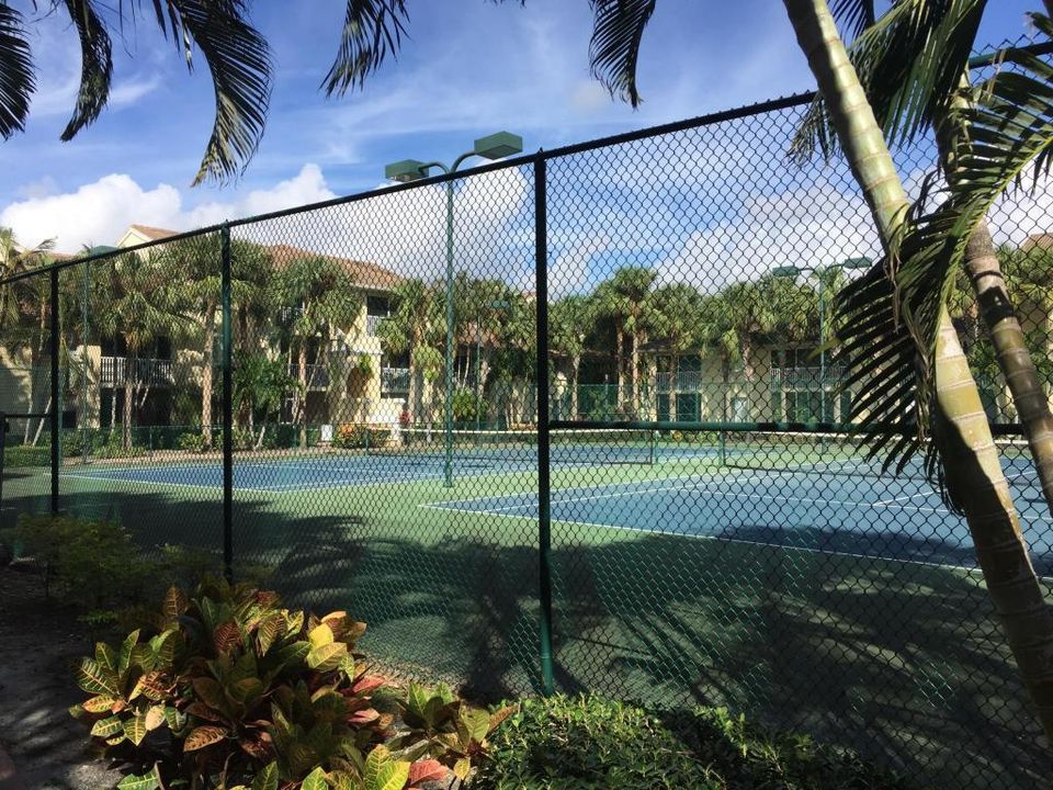 Tennis