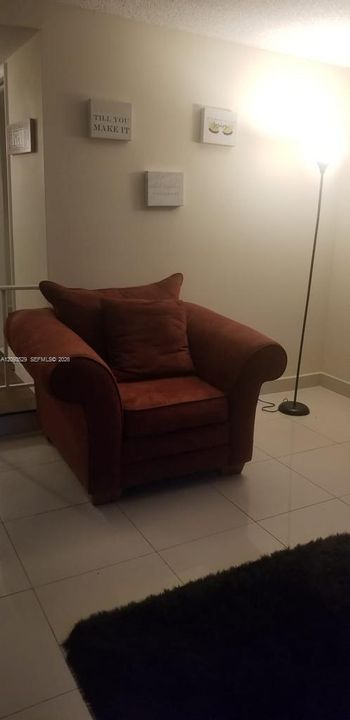 For Rent: $1,500 (1 beds, 1 baths, 800 Square Feet)