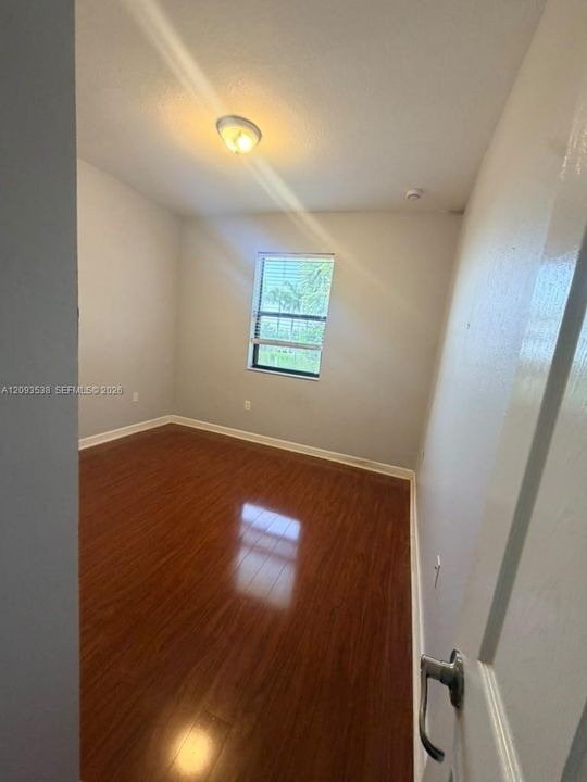 В аренду: $3,400 (4 спален, 3 ванн, 1736 Квадратных фут)