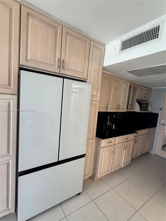 En Venta: $175,000 (0 camas, 1 baños, 360 Pies cuadrados)