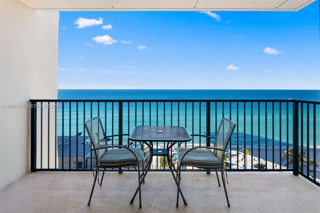 For Sale: $485,000 (1 beds, 2 baths, 980 Square Feet)