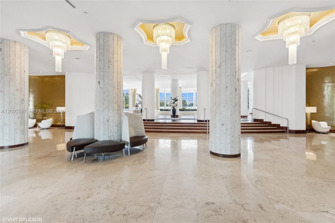 На продажу: $750,000 (2 спален, 2 ванн, 1030 Квадратных фут)