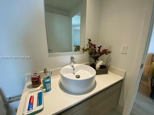 For Rent: $3,750 (1 beds, 1 baths, 681 Square Feet)