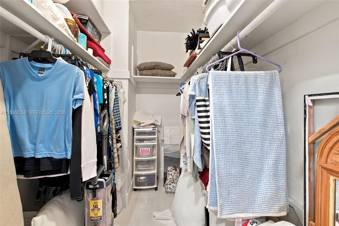 En Venta: $469,900 (1 camas, 1 baños, 1008 Pies cuadrados)