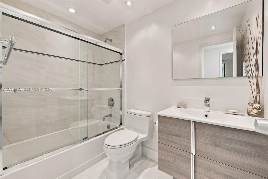 En Venta: $469,900 (1 camas, 1 baños, 1008 Pies cuadrados)