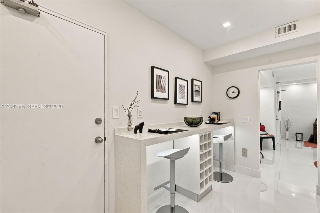 En Venta: $469,900 (1 camas, 1 baños, 1008 Pies cuadrados)