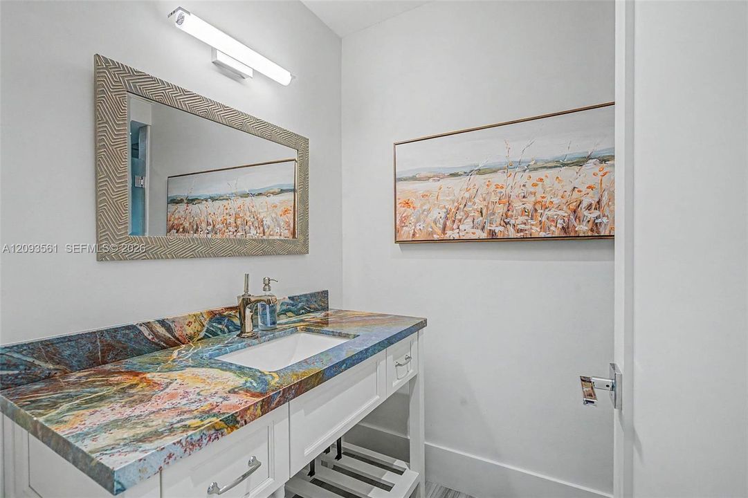 En Venta: $2,700,000 (4 camas, 4 baños, 2894 Pies cuadrados)