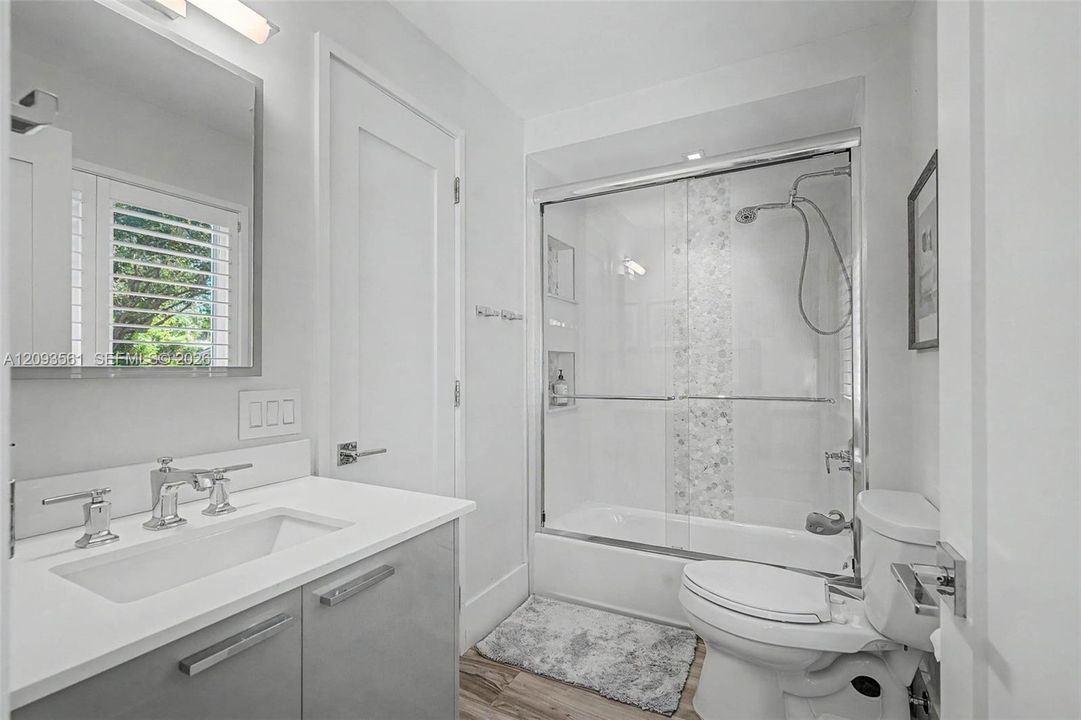 En Venta: $2,700,000 (4 camas, 4 baños, 2894 Pies cuadrados)