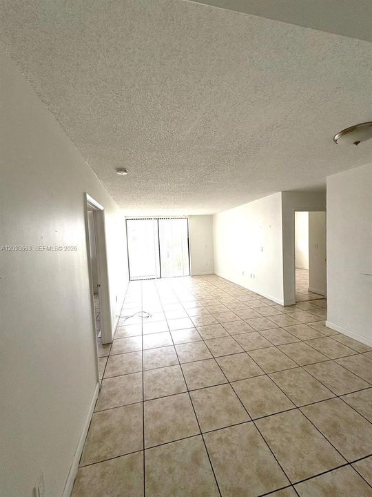 В аренду: $2,250 (2 спален, 2 ванн, 992 Квадратных фут)