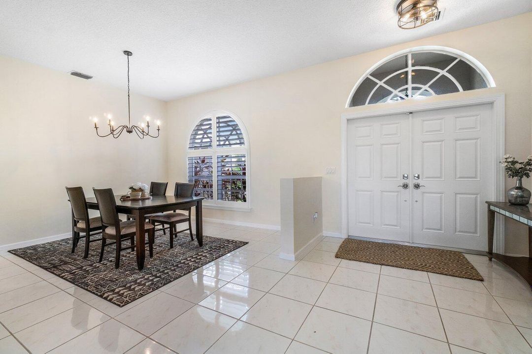 006-13514NorthumberlandCircle-Wellington