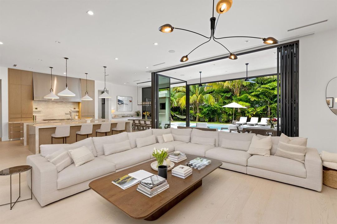 Living Area 2