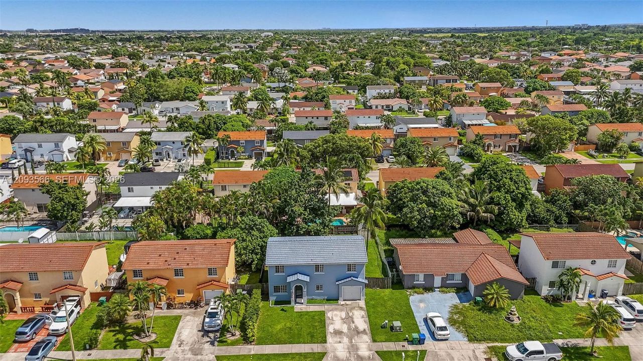 En Venta: $600,000 (4 camas, 3 baños, 1850 Pies cuadrados)
