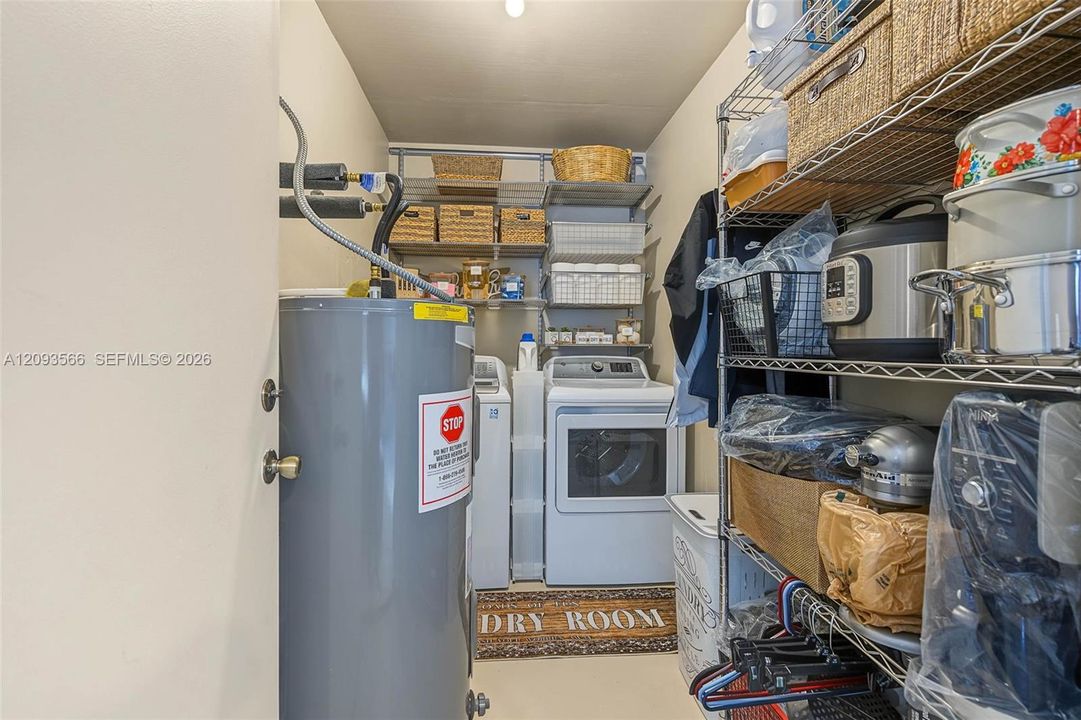 En Venta: $600,000 (4 camas, 3 baños, 1850 Pies cuadrados)