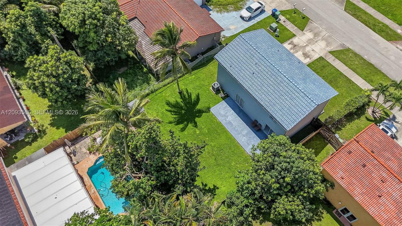 En Venta: $600,000 (4 camas, 3 baños, 1850 Pies cuadrados)
