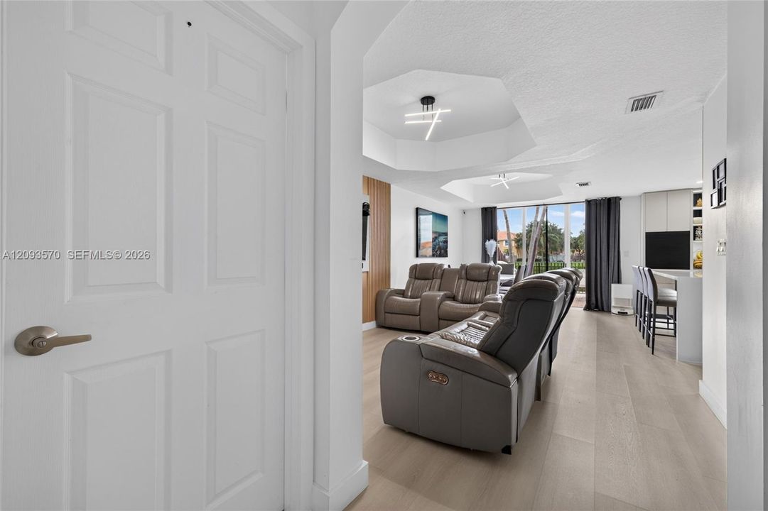 For Sale: $540,000 (3 beds, 2 baths, 1518 Square Feet)