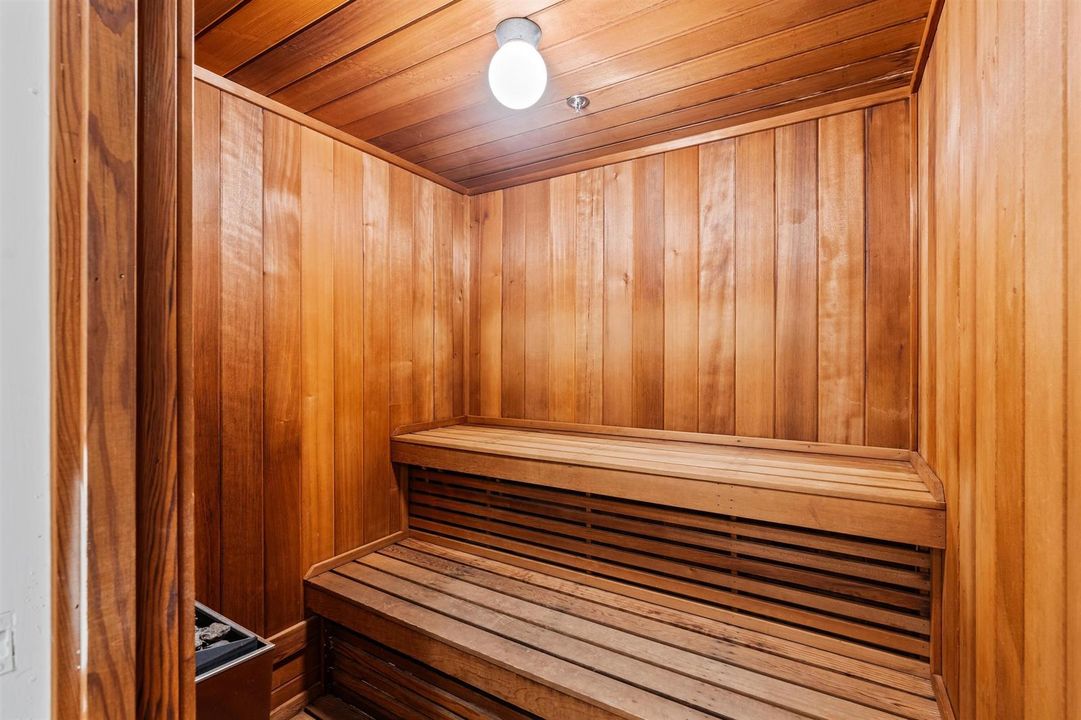 SAUNA