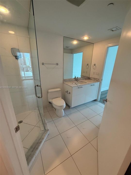 For Rent: $4,150 (2 beds, 2 baths, 1123 Square Feet)
