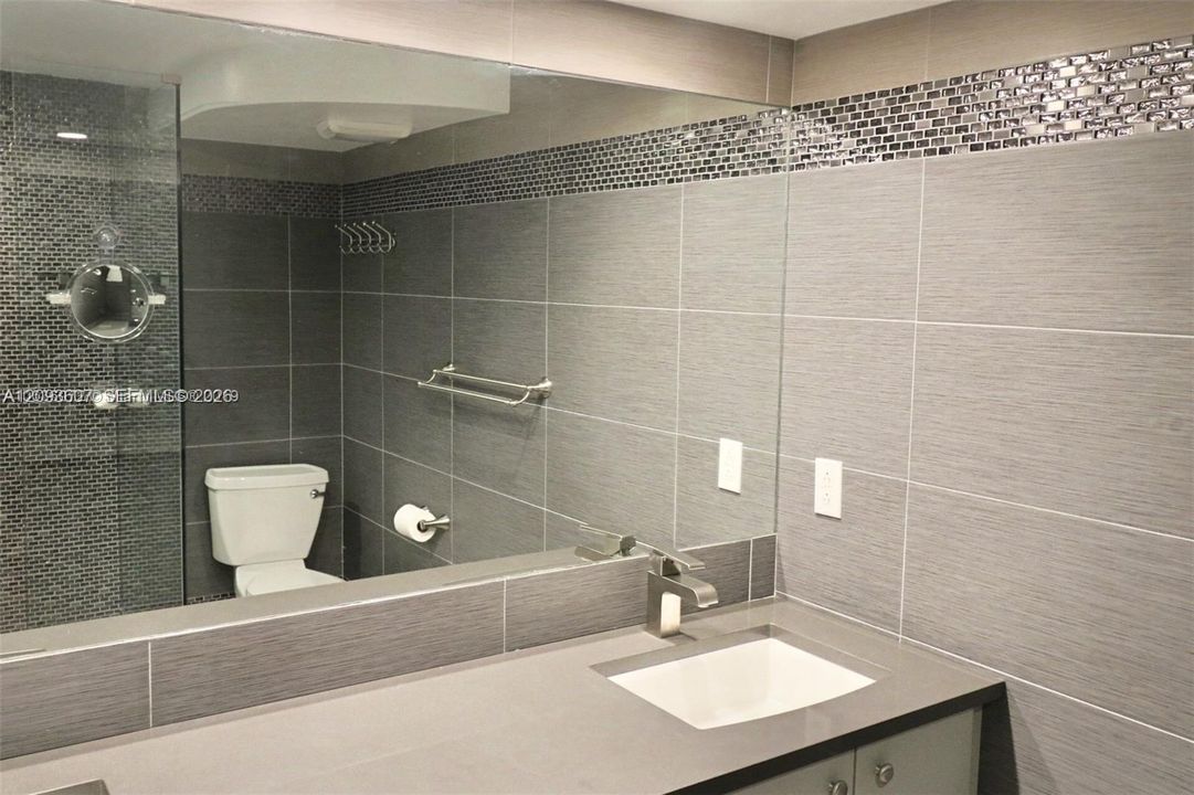 На продажу: $480,000 (2 спален, 2 ванн, 1315 Квадратных фут)