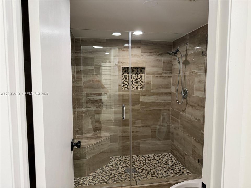В аренду: $3,100 (3 спален, 2 ванн, 1592 Квадратных фут)