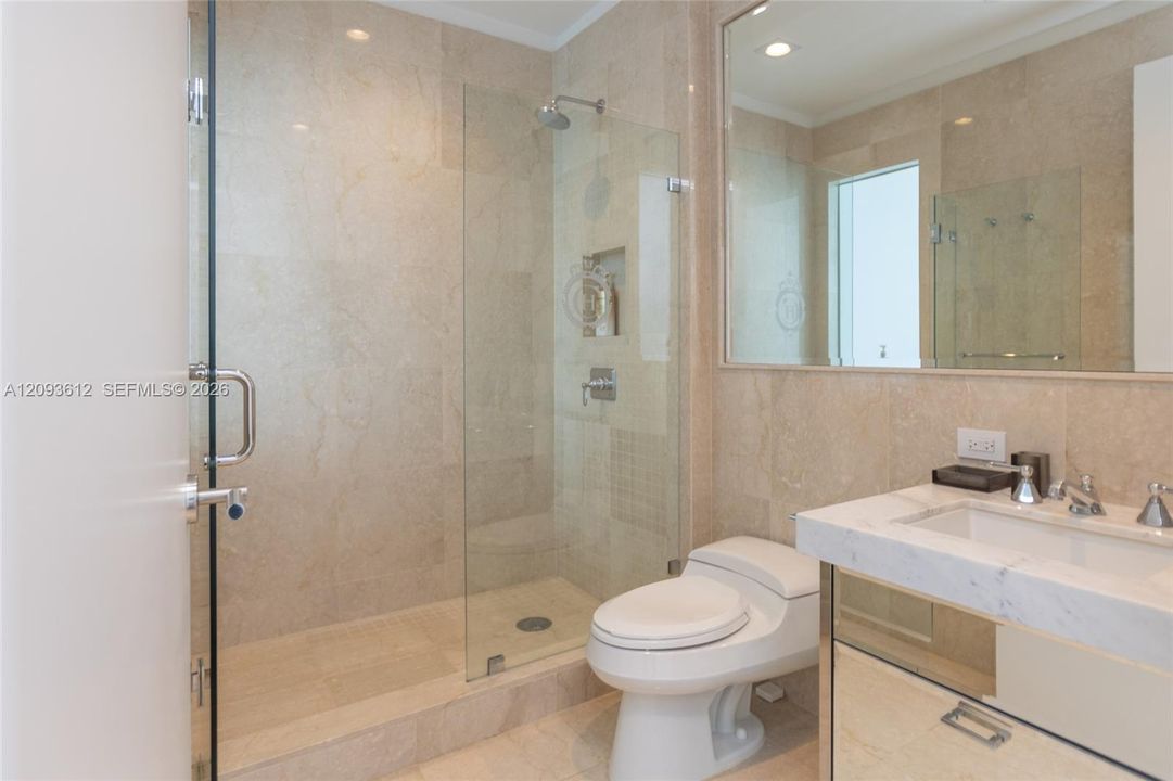 En Venta: $4,950,000 (3 camas, 5 baños, 3340 Pies cuadrados)