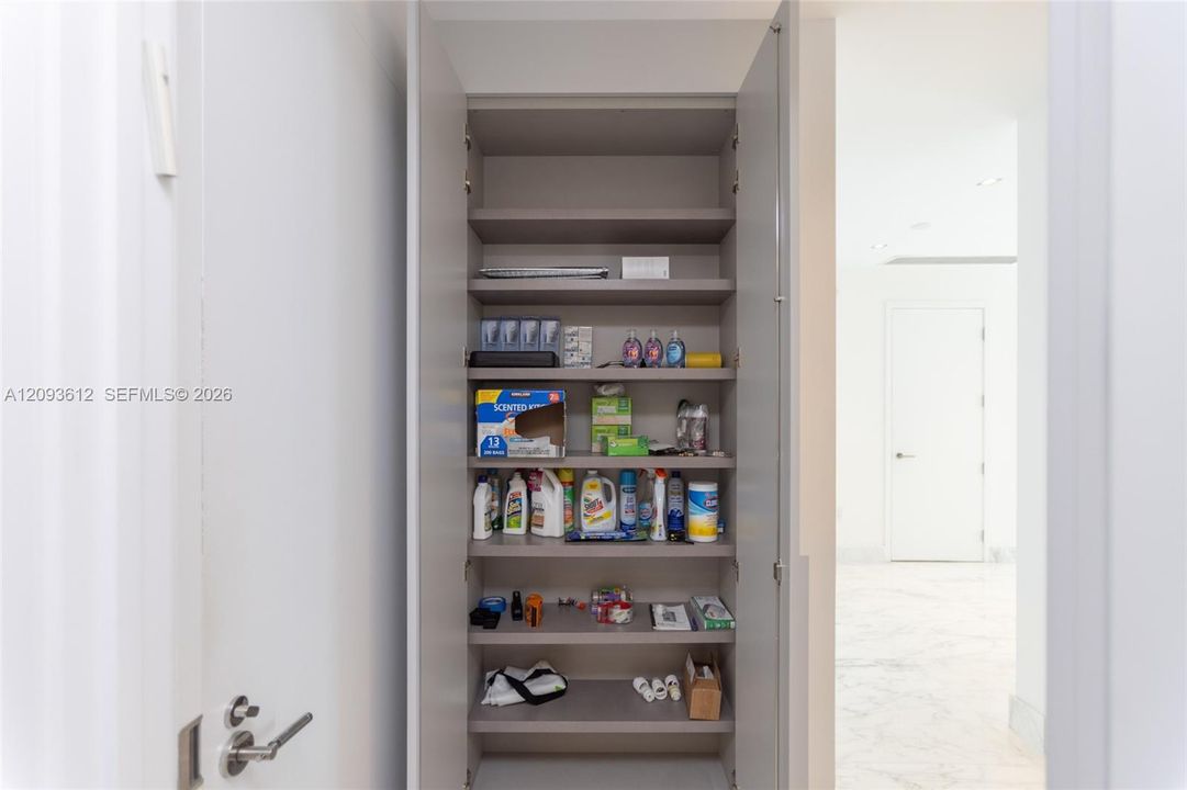 En Venta: $4,950,000 (3 camas, 5 baños, 3340 Pies cuadrados)