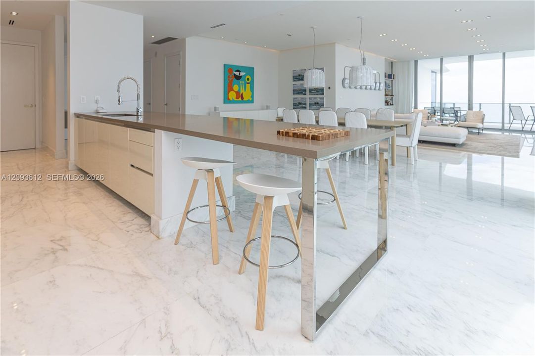 En Venta: $4,950,000 (3 camas, 5 baños, 3340 Pies cuadrados)