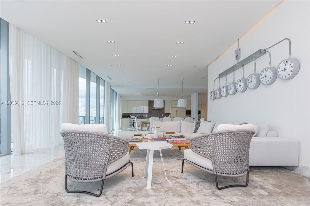 En Venta: $4,950,000 (3 camas, 5 baños, 3340 Pies cuadrados)