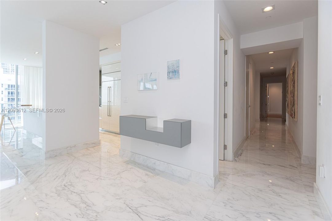 En Venta: $4,950,000 (3 camas, 5 baños, 3340 Pies cuadrados)