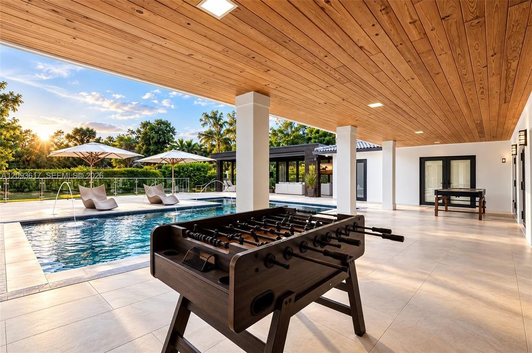 For Sale: $5,780,000 (5 beds, 4 baths, 4146 Square Feet)