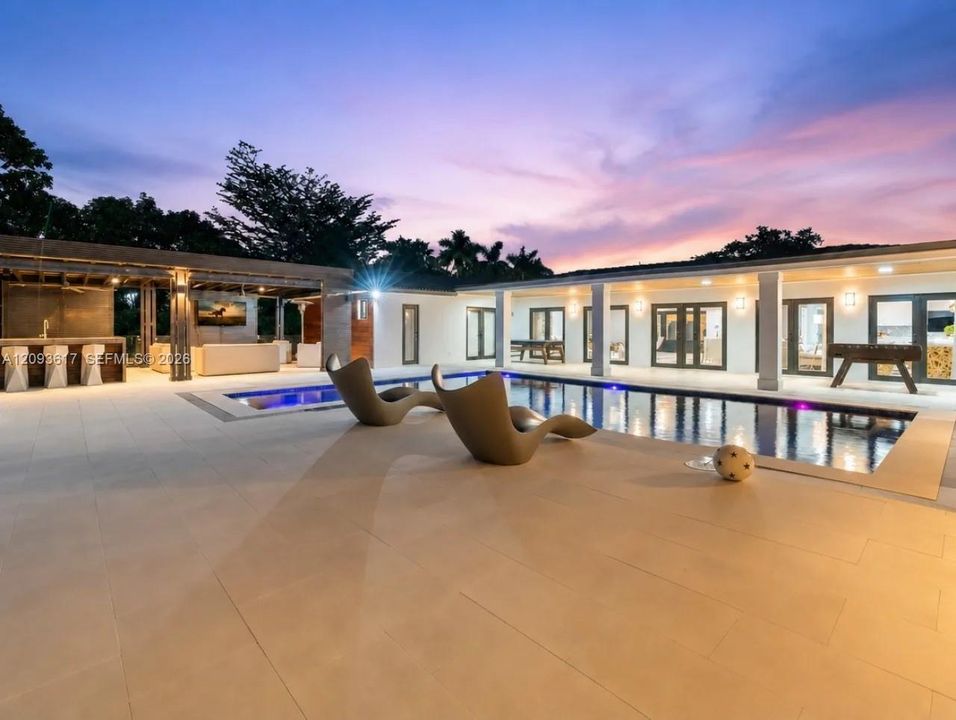 For Sale: $5,780,000 (5 beds, 4 baths, 4146 Square Feet)