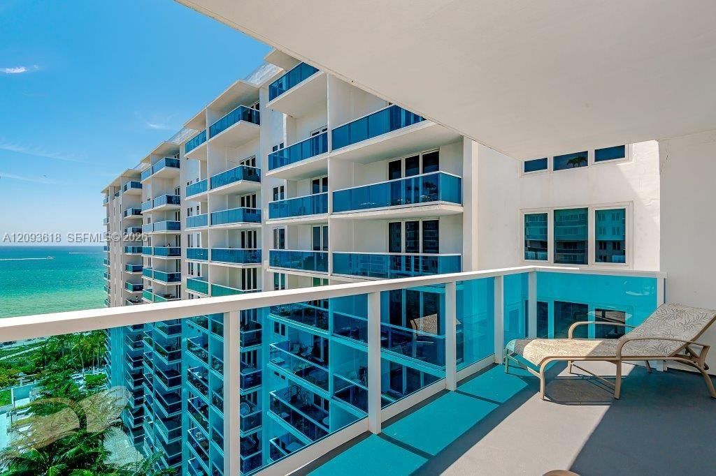 For Rent: $15,000 (1 beds, 2 baths, 900 Square Feet)