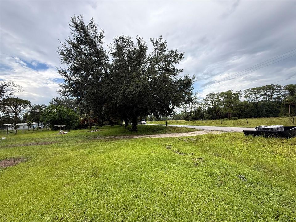 На продажу: $29,900 (0.17 acres)