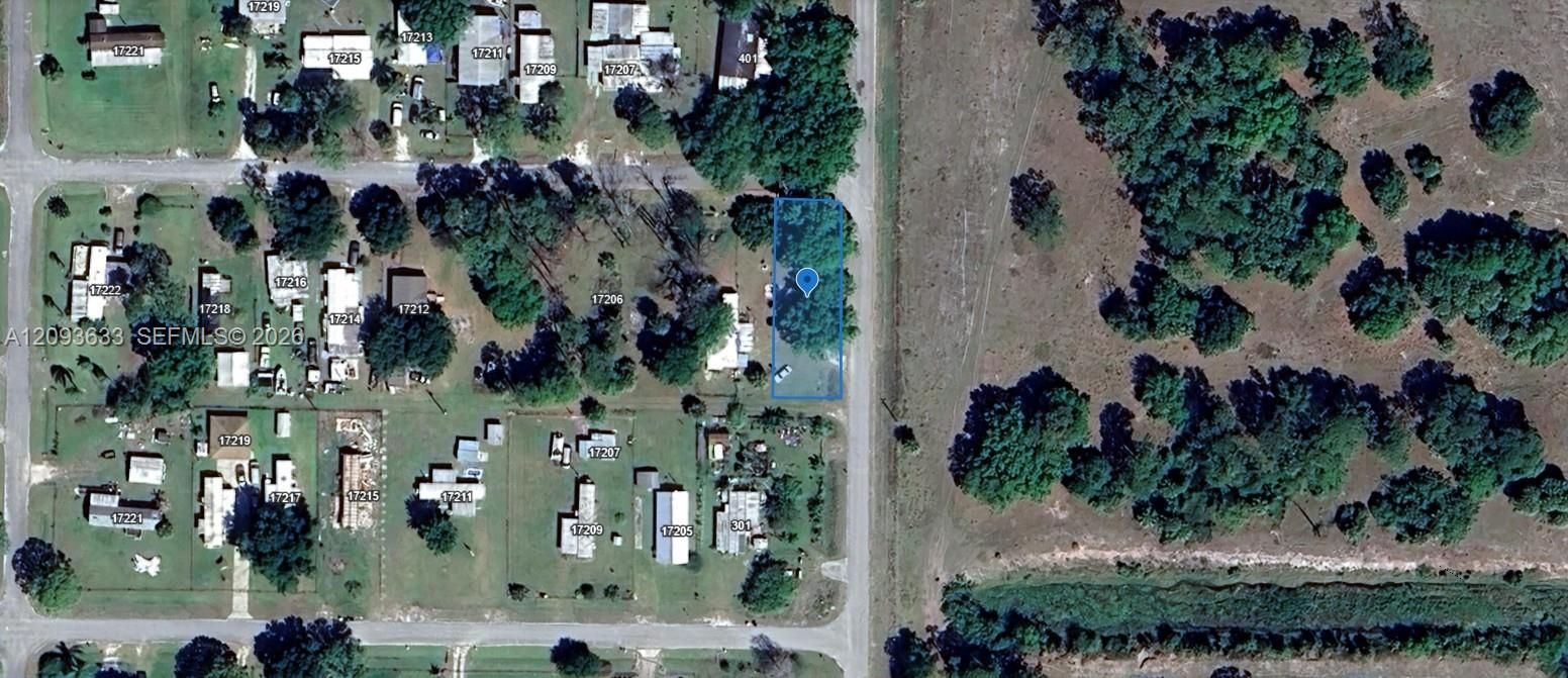 На продажу: $29,900 (0.17 acres)