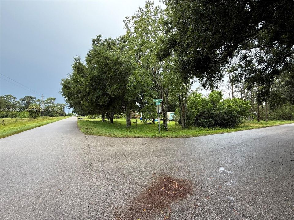 На продажу: $29,900 (0.17 acres)