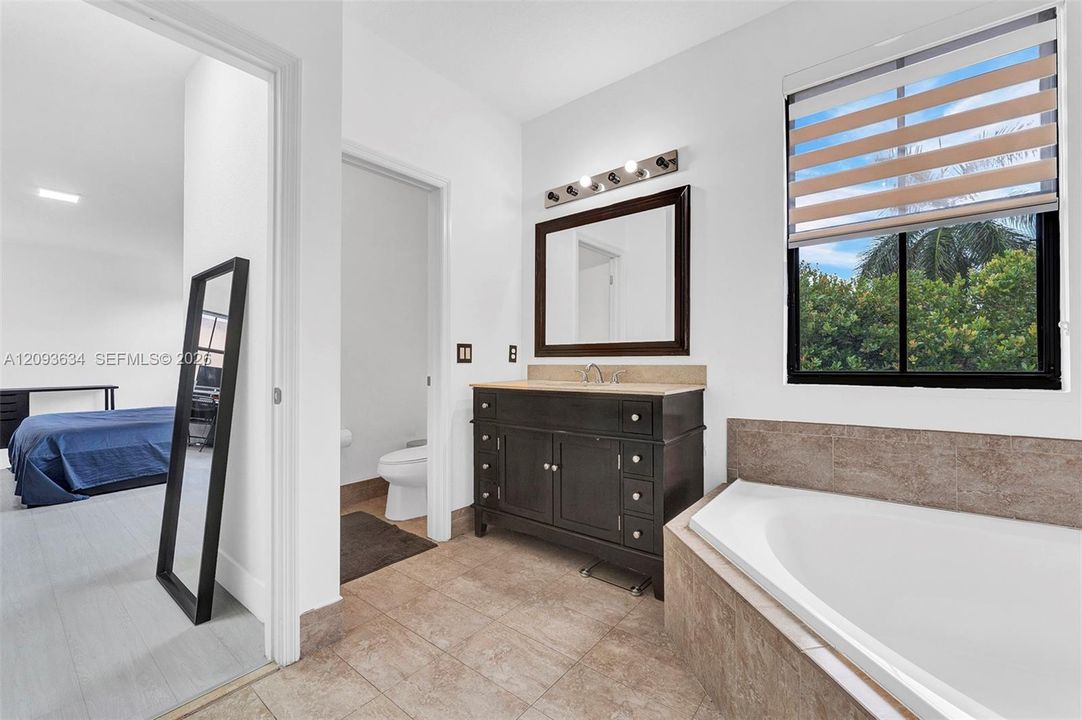 For Rent: $5,500 (4 beds, 4 baths, 2602 Square Feet)