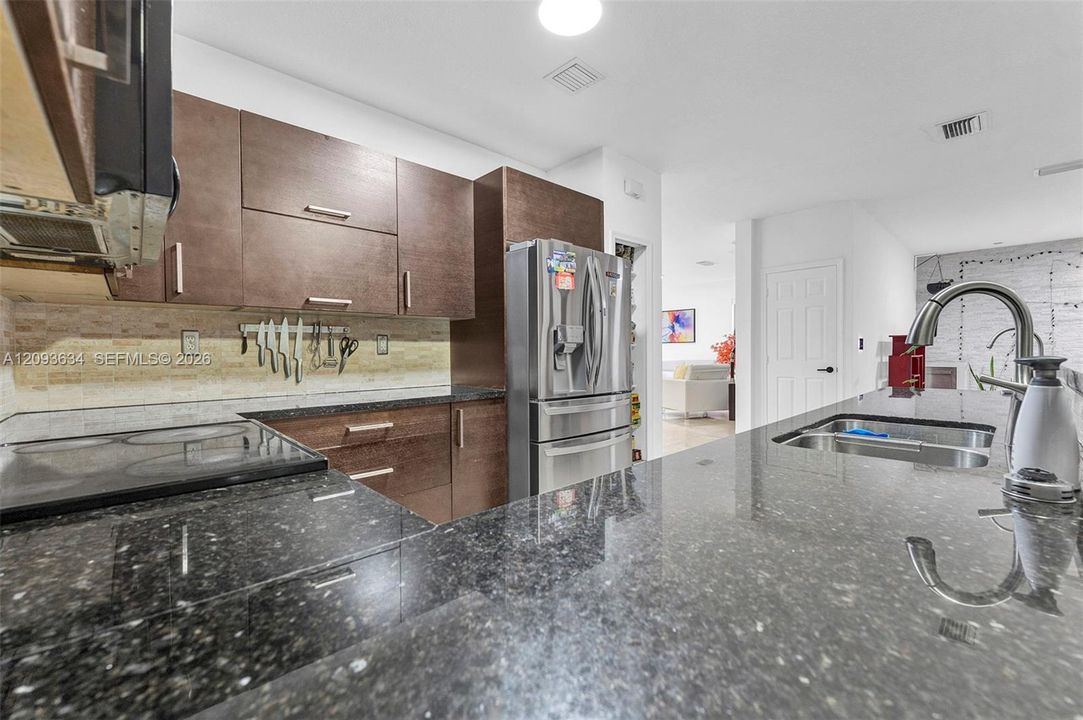 For Rent: $5,500 (4 beds, 4 baths, 2602 Square Feet)