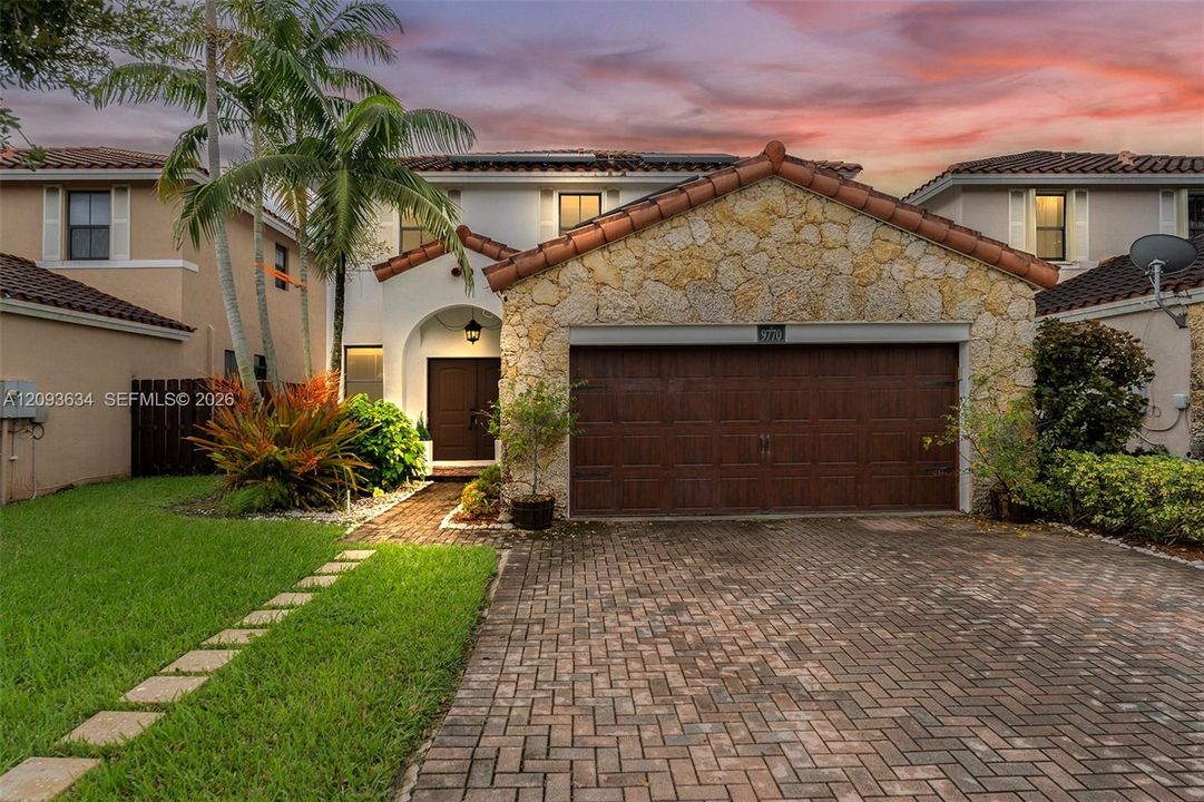 For Rent: $5,500 (4 beds, 4 baths, 2602 Square Feet)