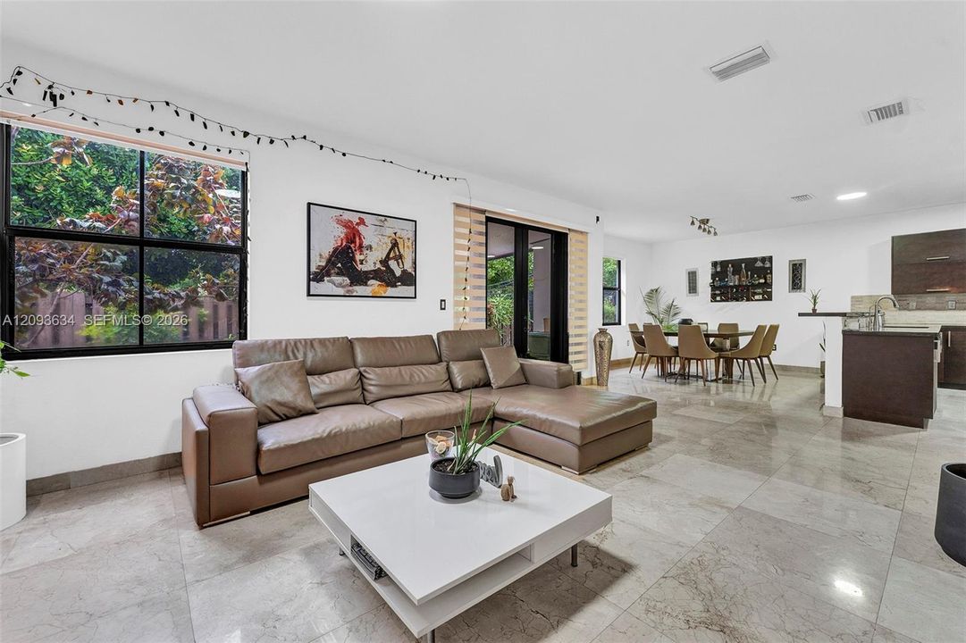 For Rent: $5,500 (4 beds, 4 baths, 2602 Square Feet)