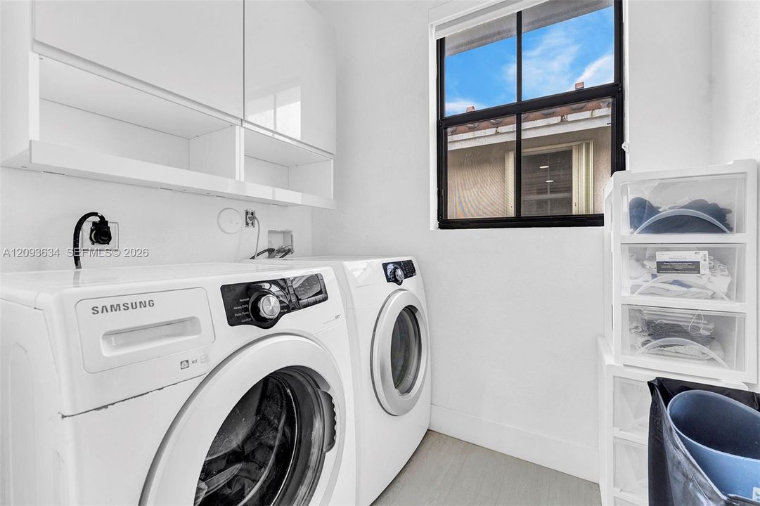 For Rent: $5,500 (4 beds, 4 baths, 2602 Square Feet)