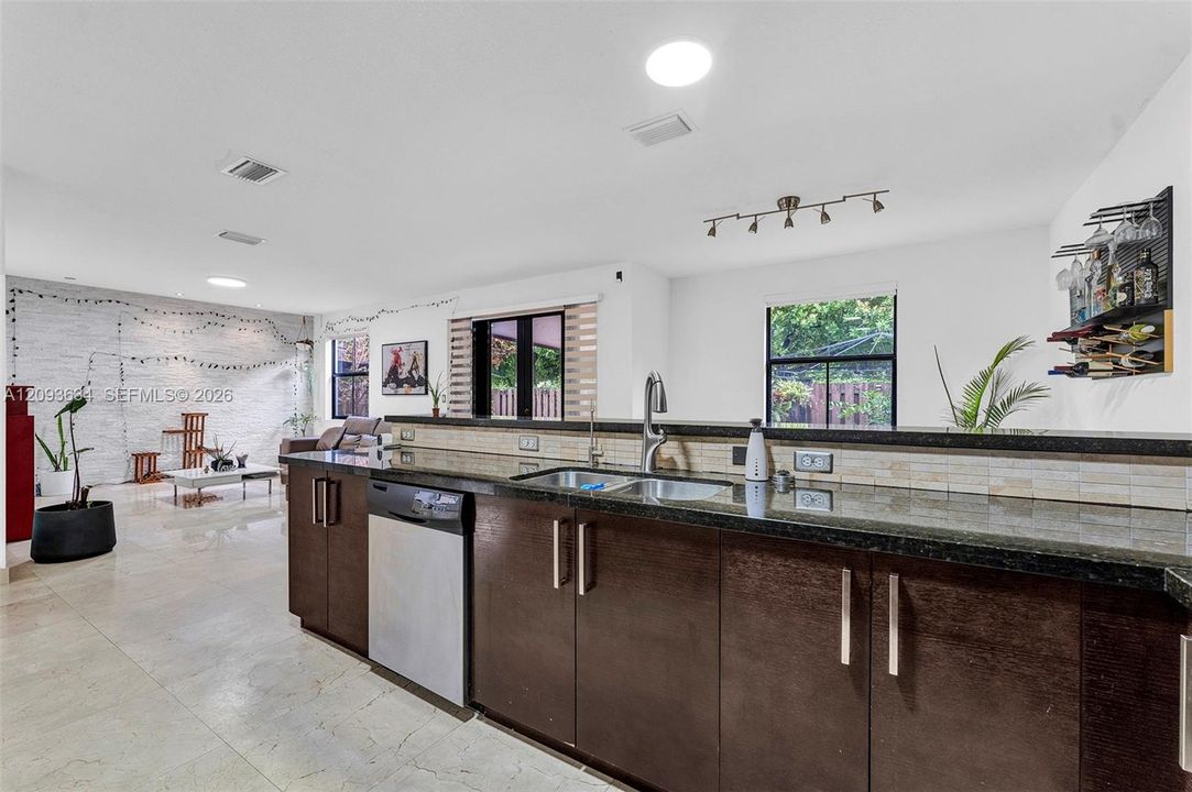 For Rent: $5,500 (4 beds, 4 baths, 2602 Square Feet)