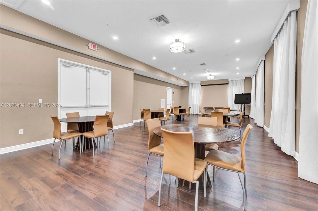 For Rent: $5,500 (4 beds, 4 baths, 2602 Square Feet)