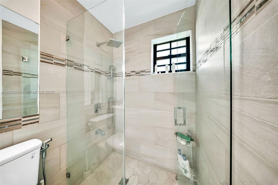 For Sale: $1,749,000 (6 beds, 4 baths, 3888 Square Feet)