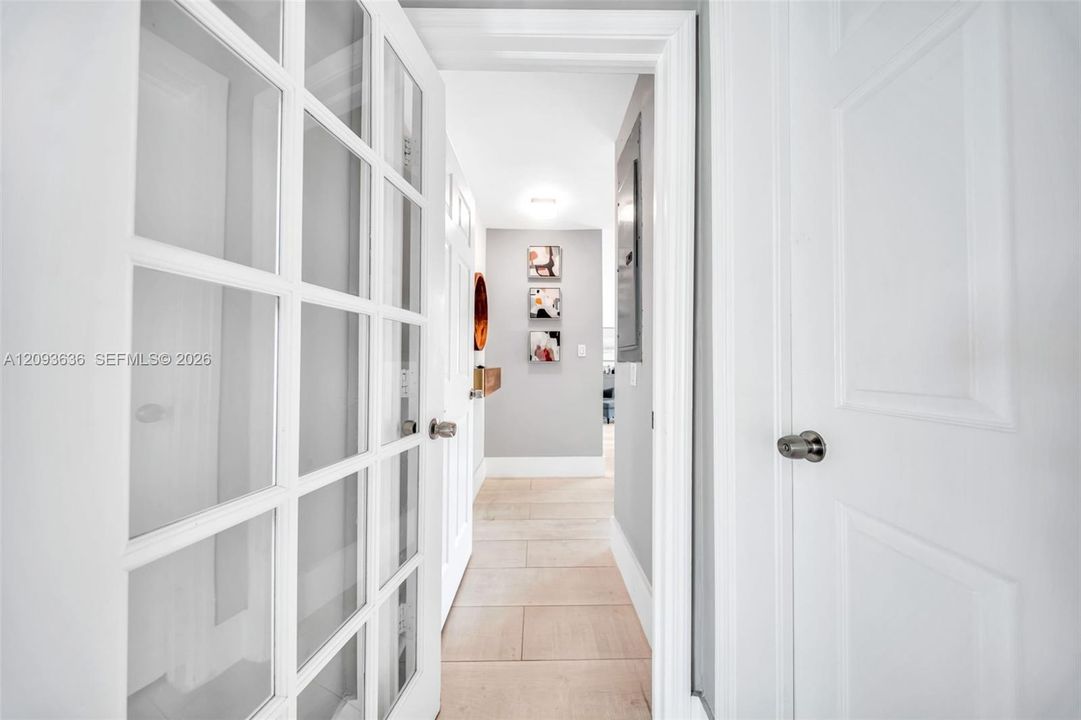 For Sale: $1,749,000 (6 beds, 4 baths, 3888 Square Feet)