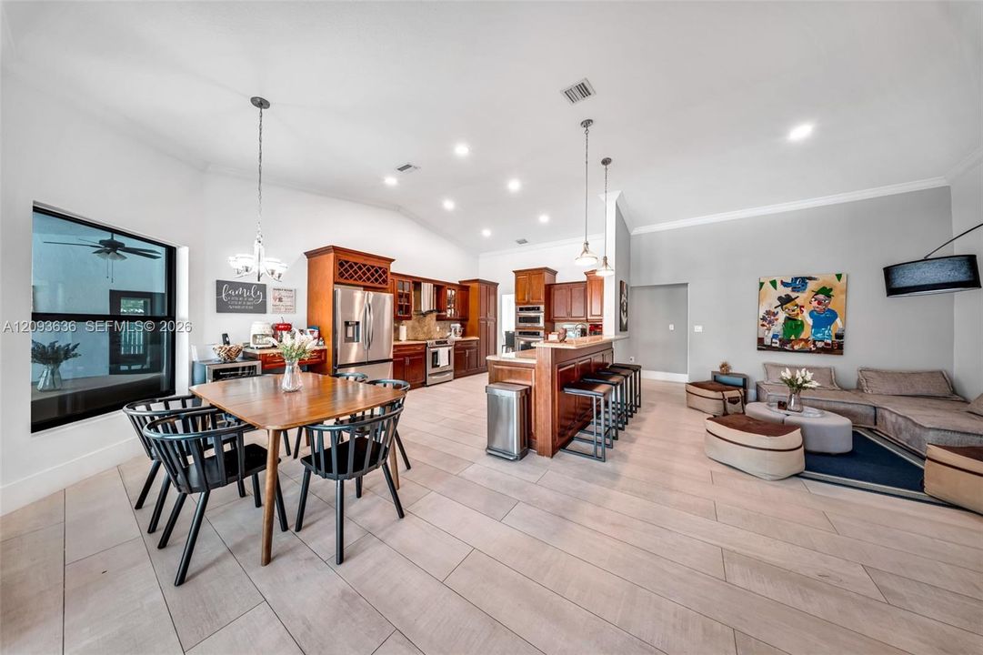 For Sale: $1,749,000 (6 beds, 4 baths, 3888 Square Feet)
