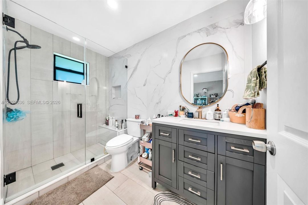 For Sale: $1,749,000 (6 beds, 4 baths, 3888 Square Feet)